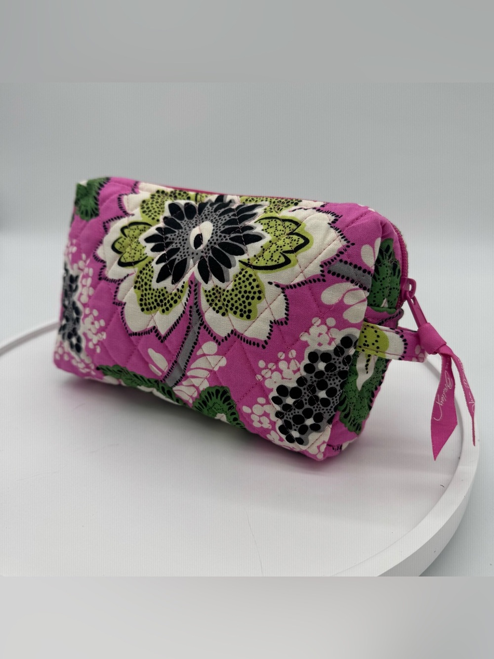 Vera Bradley Large Cosmetic Priscilla Pink Retired Pink Floral Print